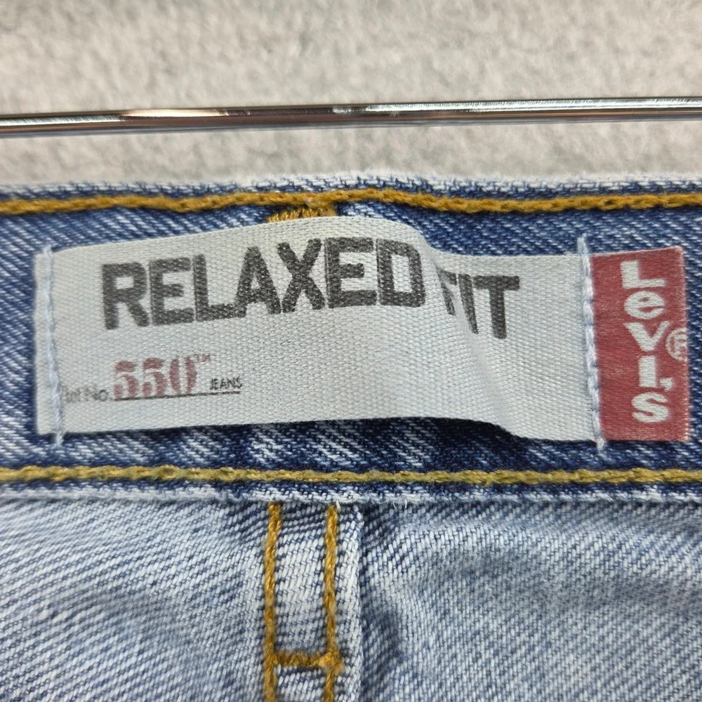 Levis levi 550